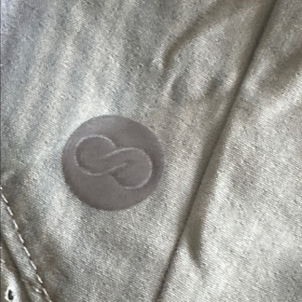 Calia by Carrie Underwood Infinity Run Short - Picture 14 of 16